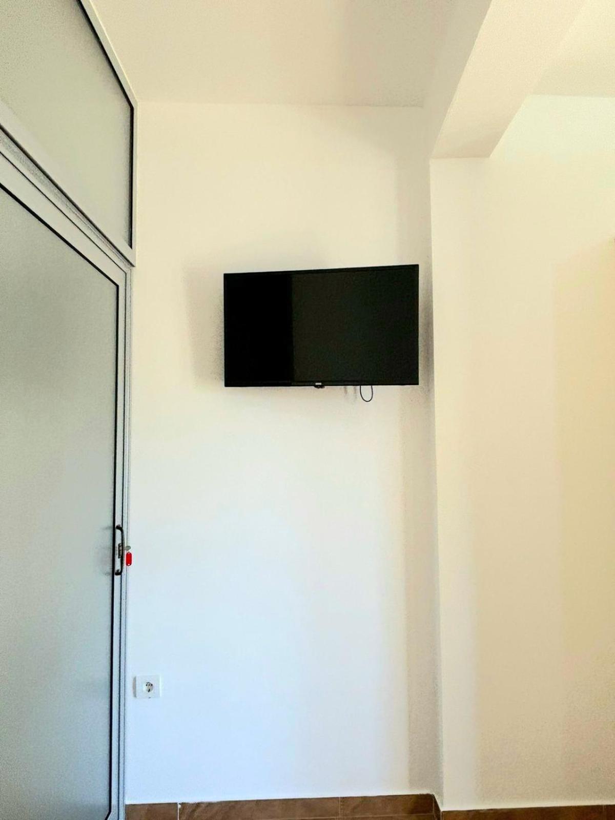 Mala Plaza Apartments 울친 외부 사진