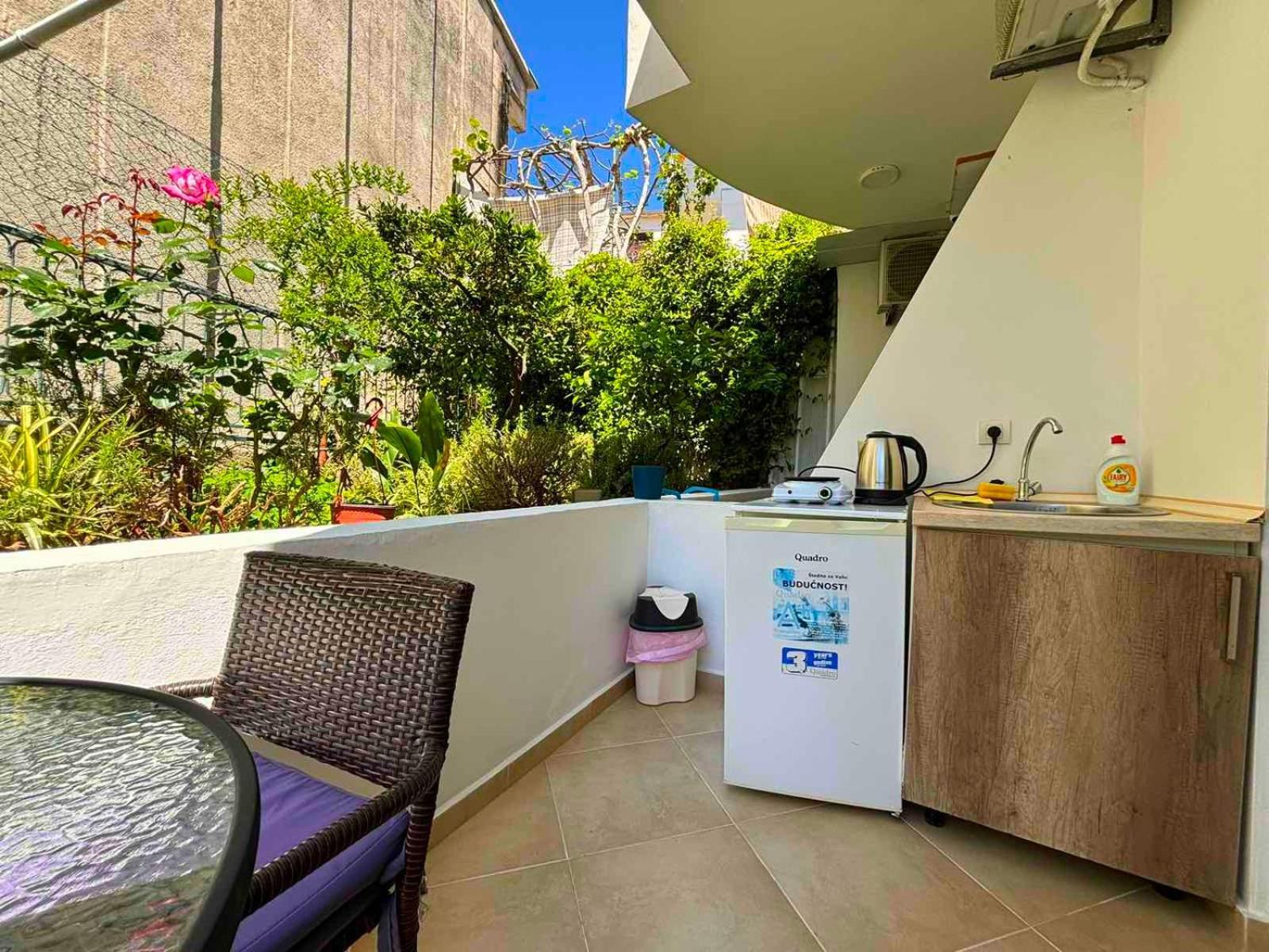 Mala Plaza Apartments 울친 외부 사진