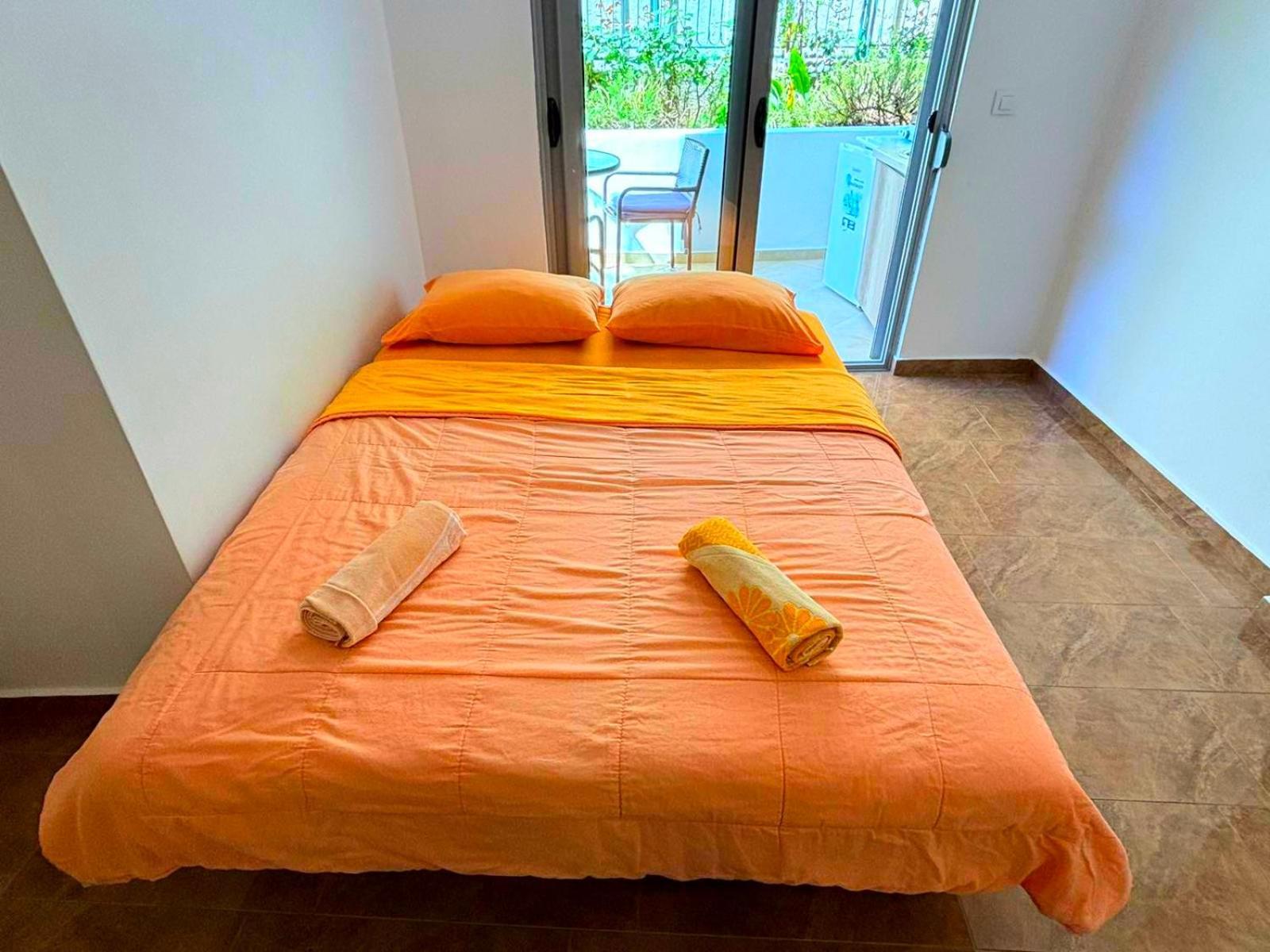 Mala Plaza Apartments 울친 외부 사진